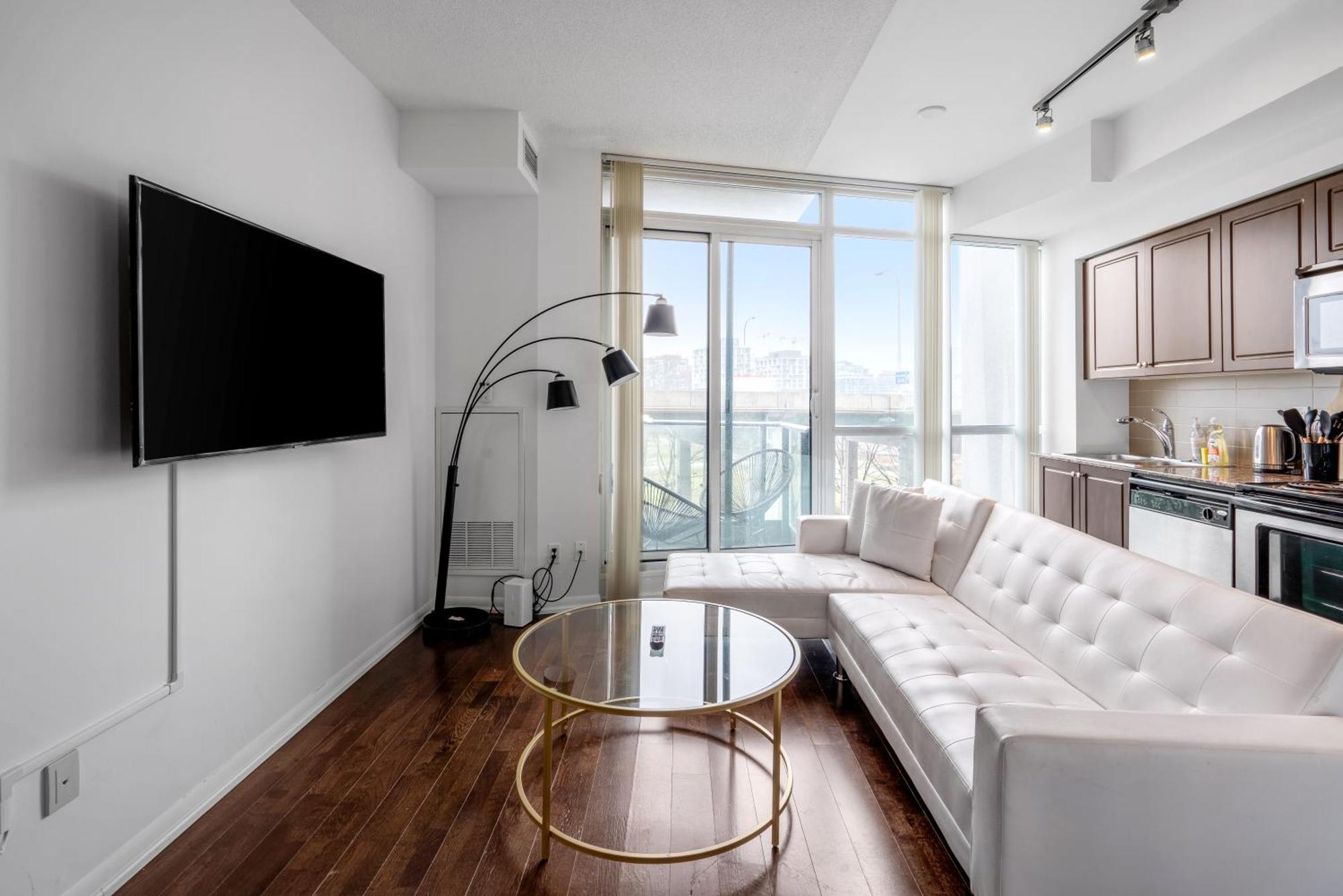 Downtown Toronto 1 Bdrm Condo With Parking And Views 외부 사진